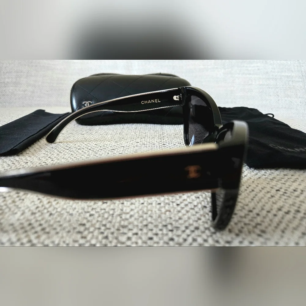 CHANEL CH5271 Women's Black and Chrome Cat Eye Sunglasses Size:OS Made In Italy - Picture 3 of 16